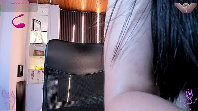 Chat +18 de Alicee_Broownn ao vivo