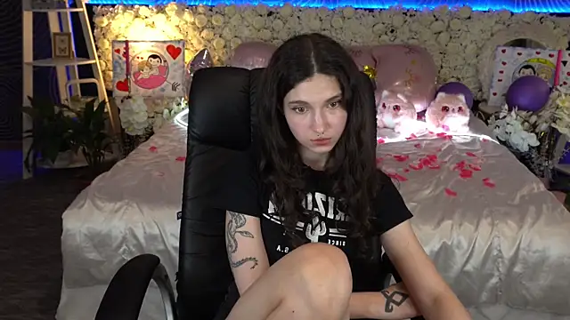 Czat XXX na żywo – BabyFlowerr