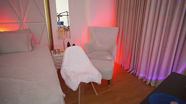 GraceCandy: διαδικτυακό σόου στην κάμερα