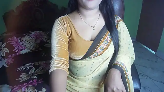 BengaliQueenStar's Live XXX Chat