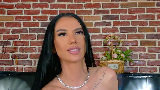 Chatroom XXX en direct de MidnightMuse3