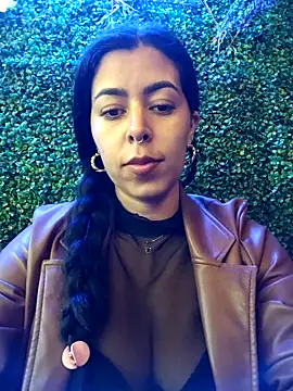 Luianna Chat XXX in diretta