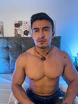 Chris_Clarck 即時 XXX 聊天