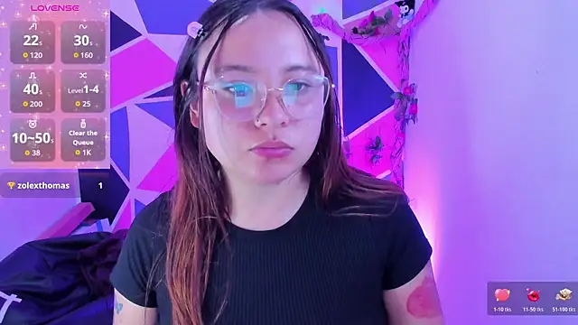 little_emma0 live XXX chat