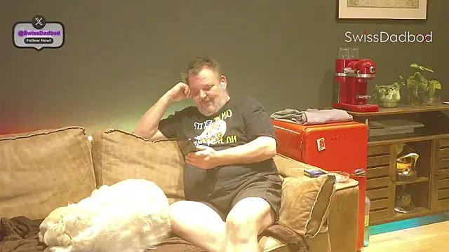 Czat XXX na żywo – SwissDadbod