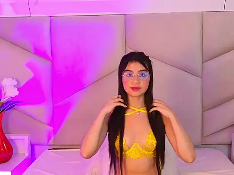 OliviaDiaz Adlı Modelin Canlı XXX Sohbeti