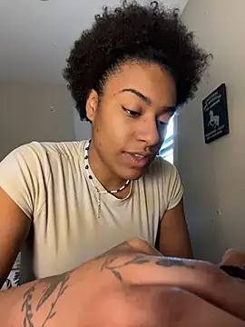 Pokazy przed kamerką – Bellaquitaa_lee