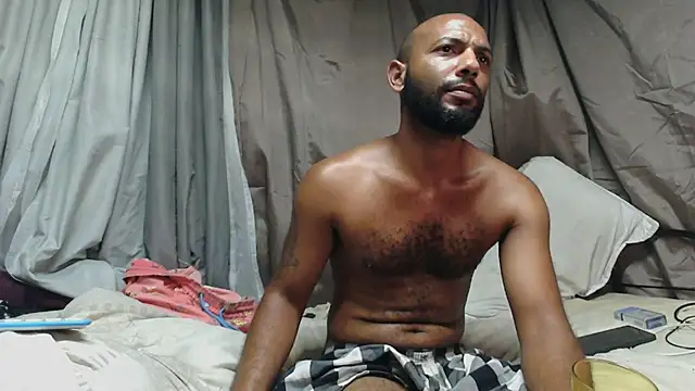 Camodick Adlı Modelin Canlı XXX Sohbeti