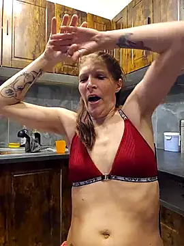 Chatroom XXX en direct de Lenchen_