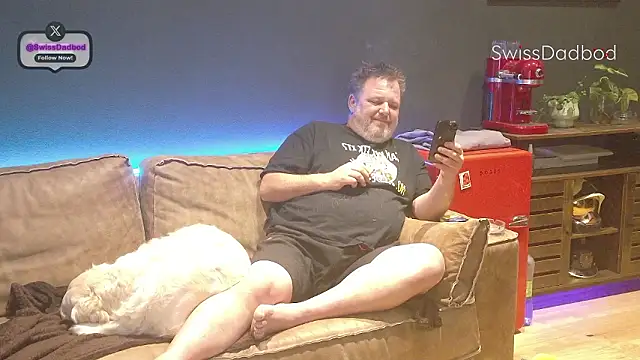 SwissDadbod 网络视讯表演