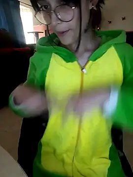 Онлайн чат XXX naomi_unu