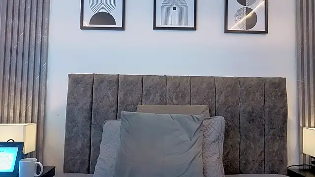 Ema_Stone65 现场XXX聊天