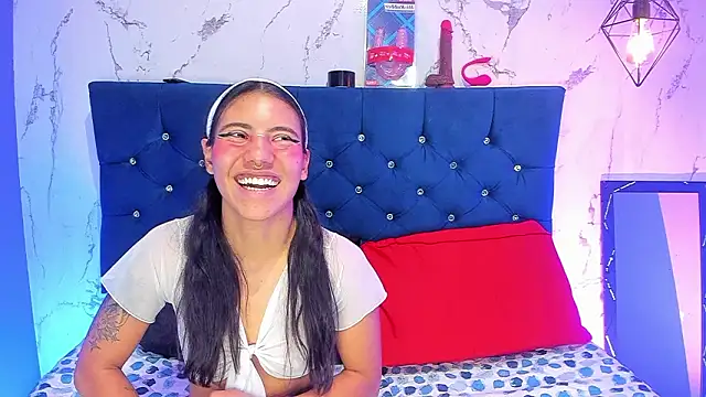 Dakotaa_Johnson's Webcam Show