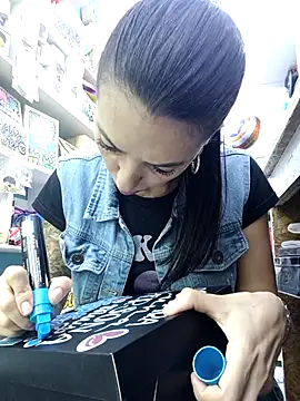 LunaZambrano 即時 XXX 聊天