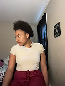 Bellaquitaa_lee's Webcam Show