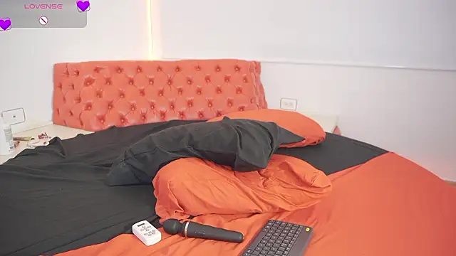 Chat +18 de Petitte_Mussa ao vivo