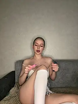 MissOyee 在線直播表演