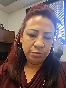 Erotic_nayma Chat XXX live