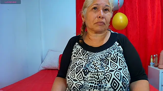 girl_amada's Live XXX Chat