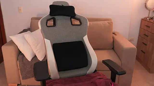 Онлайн чат XXX anyacutex