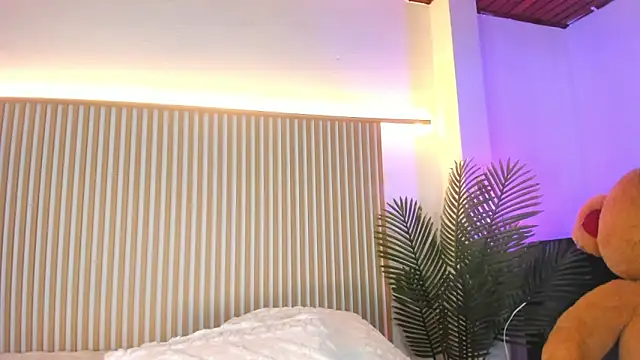 Chat +18 de lia_corner ao vivo