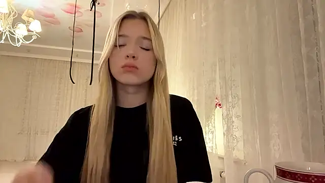 IvyArmbrister's Webcam Show