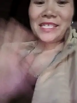 Lindxx-hot Chat XXX live