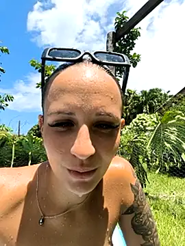 emma4xxx Pertunjukan Webcam