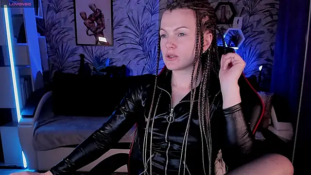 Devi_Evi Chat XXX in diretta