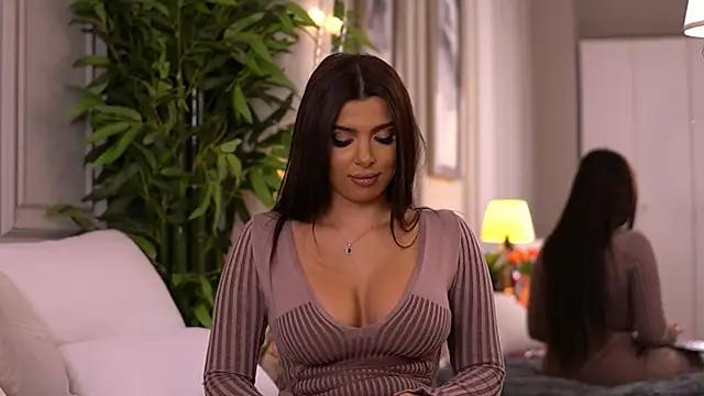 NicoleCellini 现场XXX聊天