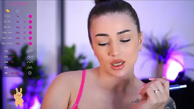BabbyAisha's Live XXX Chat