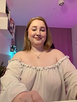 ollydoll92 Adlı Modelin Canlı XXX Sohbeti