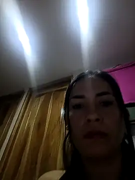 Erin_oficial's Live XXX Chat