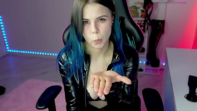 QueenAliceX's Live XXX Chat