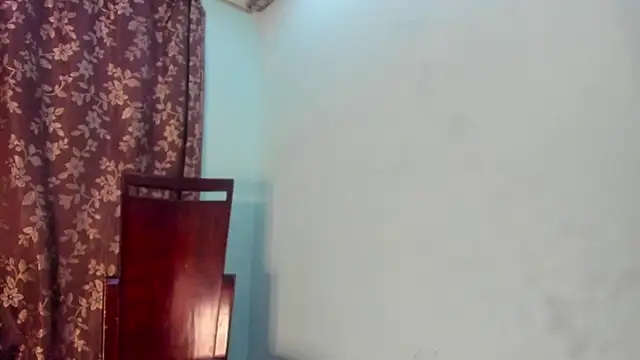 Nathaly_love96 élő XXX-chatje