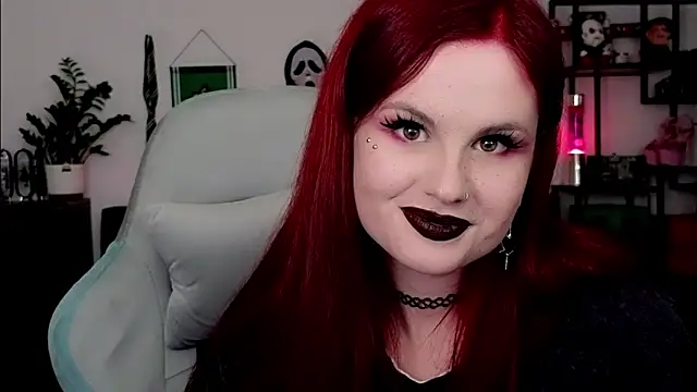 Della_Ideal élő XXX-chatje