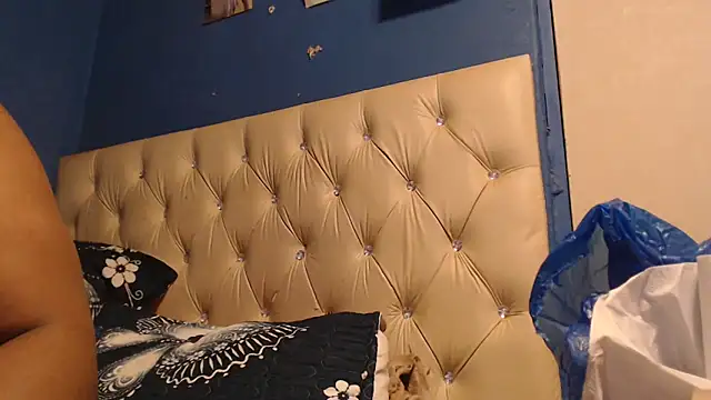 CUTEFIRMMELONSS Live XXX-Chat