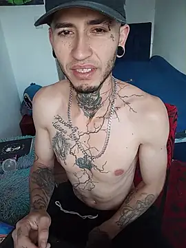 Tattoboy19cm 라이브 XXX 채팅