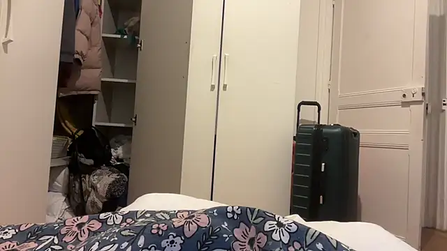 nanaisbackk: απευθείας συνομιλία ΧΧΧ