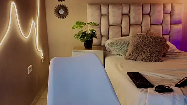 Silvermistt: απευθείας συνομιλία ΧΧΧ