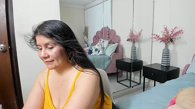 Czat XXX na żywo – kiraGeiner