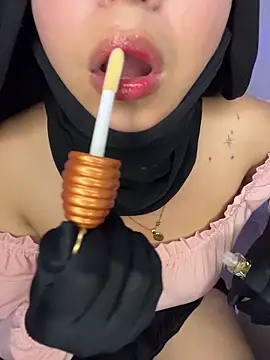 rhizanthella_'s Live XXX Chat