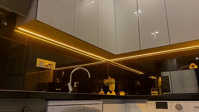 Czat XXX na żywo – Lada_Dark