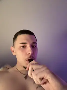 Онлайн чат XXX Channingboy