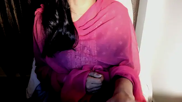 Chat XXX en directo de TheShyGirl_