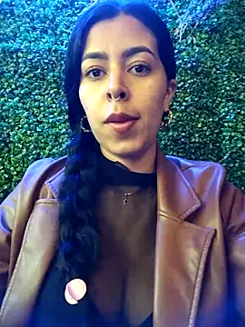 Luianna Adlı Modelin Web Kamerası Şovu