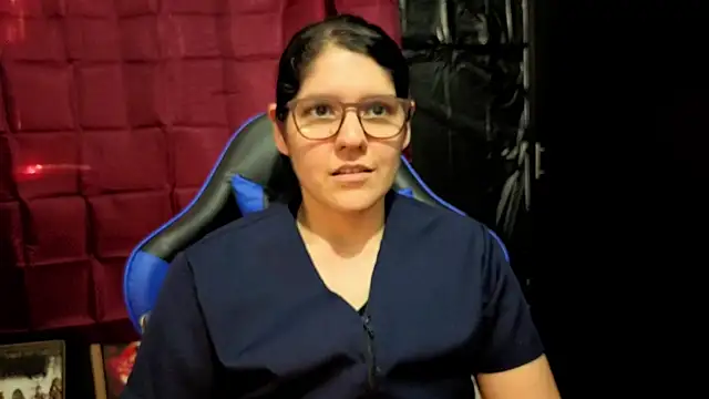 Chat +18 de donnasoto ao vivo