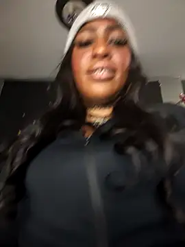 Chatroom XXX en direct de AmazonianMistress