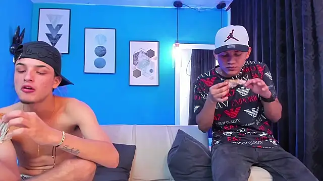 Онлайн чат XXX KingOfHeavens_2