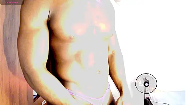 JoshLoganx 即時 XXX 聊天